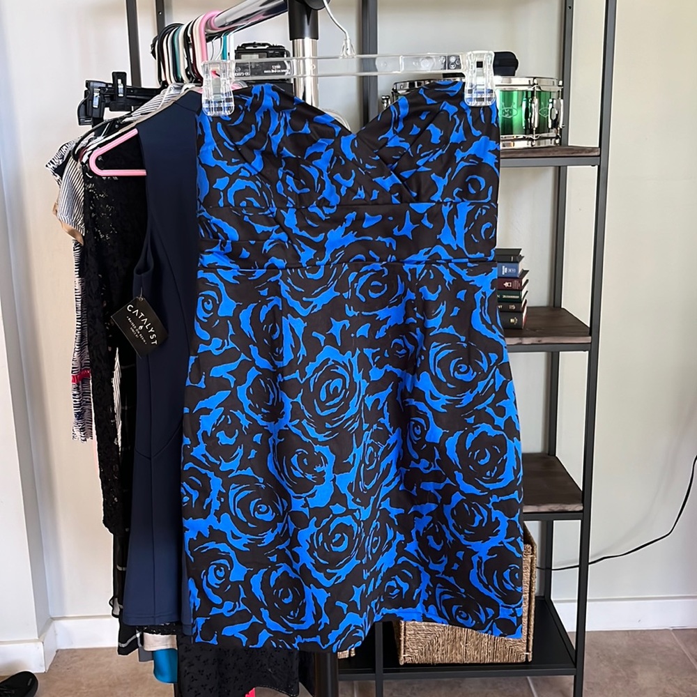 Forever 21 black and blue dress size small